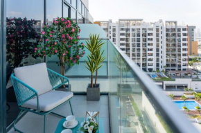 Studio next Dubai Mall with pool
